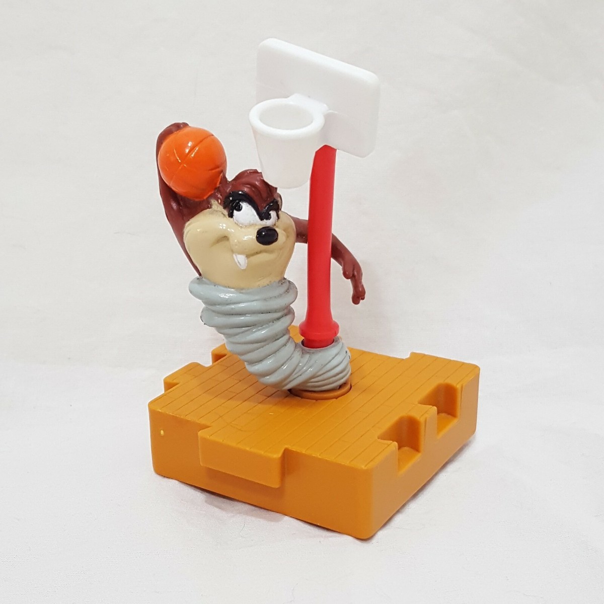 Taz Looney Tunes Basketball Spinning Puzzle Piece 1996 Warner Bros
