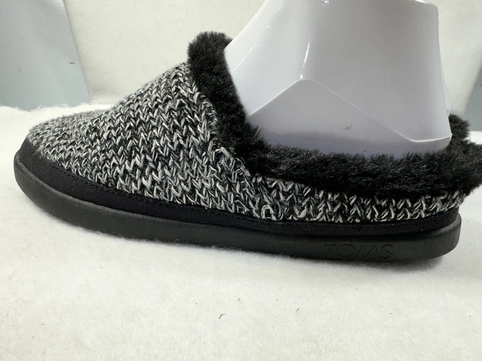 Chinelos femininos Toms Sage de malha aconchegante tamanho 7 M preto branco - Imagem 3 de 4