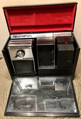 Vintage Remington Lektro Blade Mark IV with Case, cord, blades 1960s