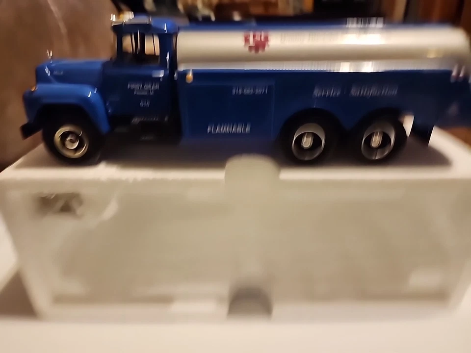 First Gear Mack 1998 modelo R petrolero de combustible "First Gear Peosta IA" modelo # 19-0015 Foto 3 de 4