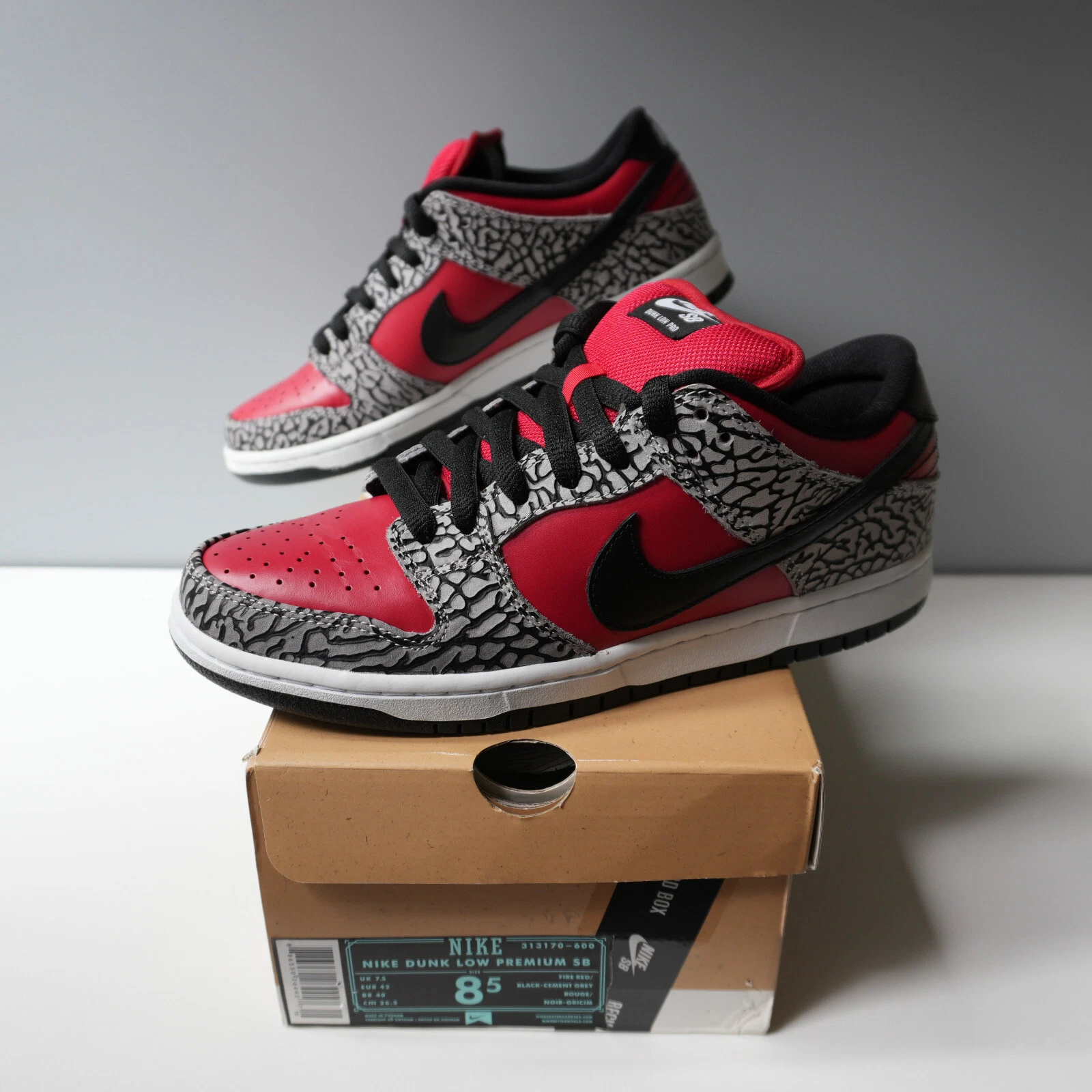 Nike SB Dunk Low Supreme Red Cement US 42