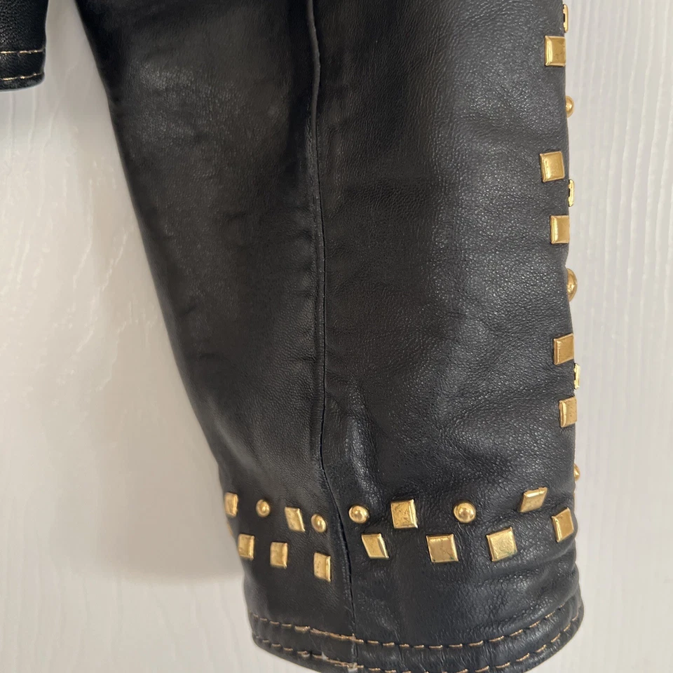 Chaqueta y falda vintage de cuero genuino negro 2 piezas con tachuelas talla pequeña pequeña Foto 3 de 4