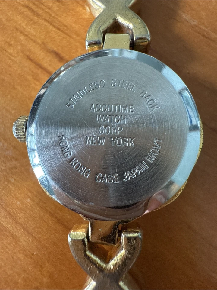 vintage Vivani Gold women's watch with a quartz movement and a crystal bezel - image 4 of 4