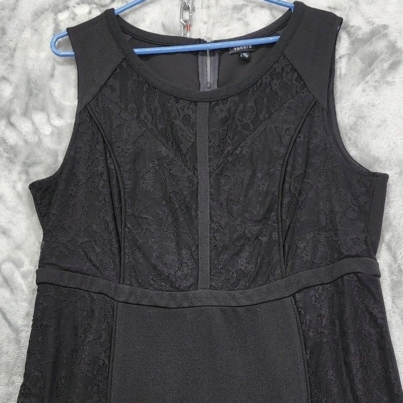 Vestido tórrido feminino 18 preto floral renda bodycon bainha sem mangas zíper festa - Imagem 2 de 4