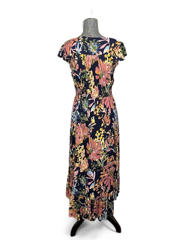 Maxi Vestido Romántico Cottagecore Floral Botón Frontal Grande Corbata Cintura Jardín Fiesta Foto 2 de 4