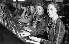 An English switchboard operator was elected prettiest switchbo- 1932 Old Photo