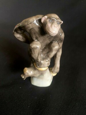 HEREND PORCELAIN HANDPAINTED RARE CHIMPANZEE FIGURINE (5284) 