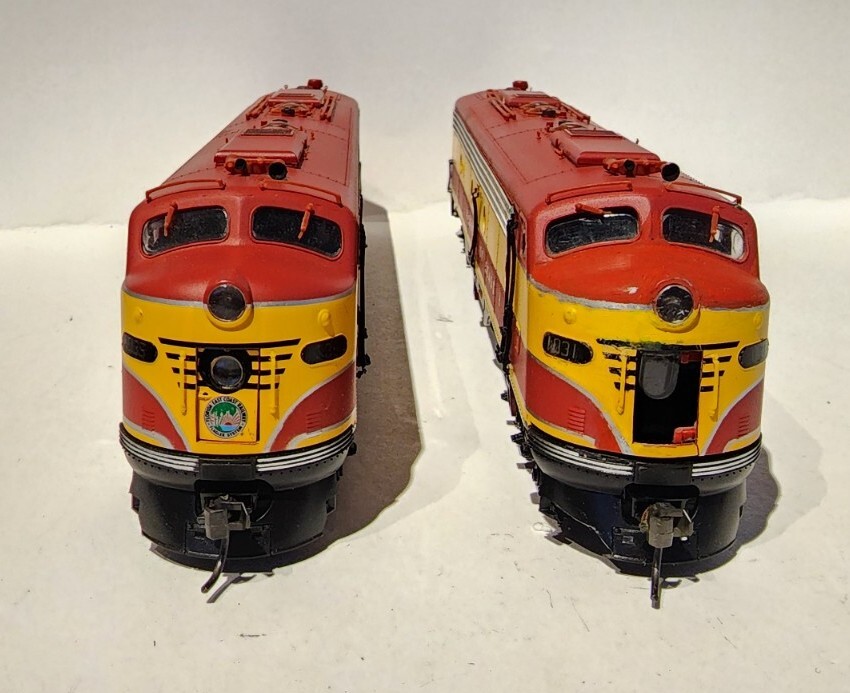 Life-Like HO Proto 2000 E8/9 Locomotive Florida East Coast
