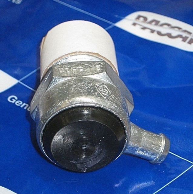Genuine PACCAR Kenworth Peterbilt 1/2" Fuel Tank Vent for sale online