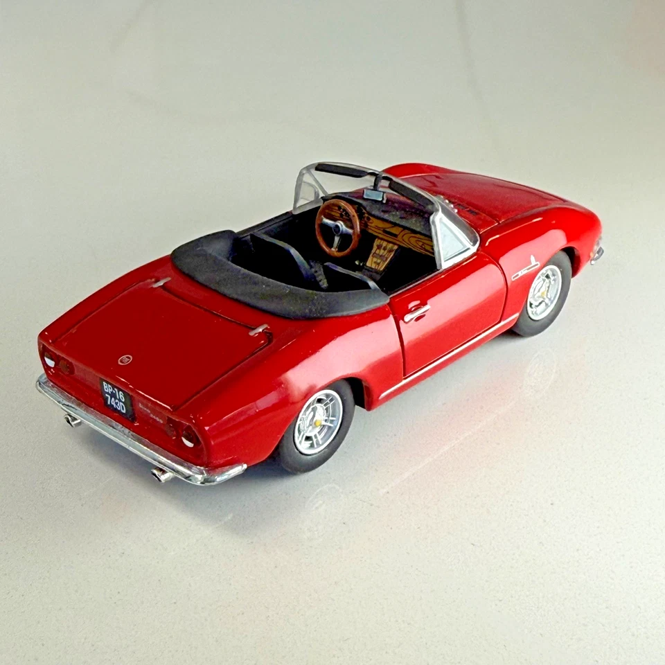 Schuco 1:43 FIAT Dino Spider 2400 (1969) – Red - Clean - Image 2 of 4