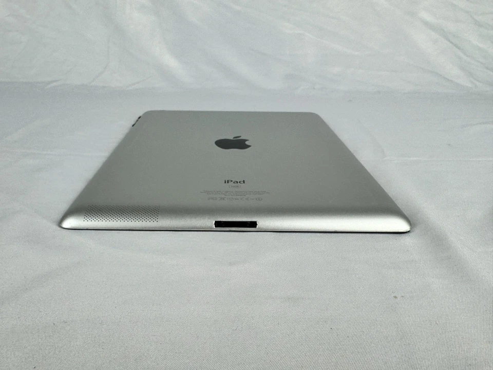 Apple iPad 2 16GB Model A1395 Silver Black Crack On Screen Untested Tablet - Image 4 of 4