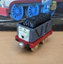 Take Along N Play Diecast Thomas Train Troubl...
