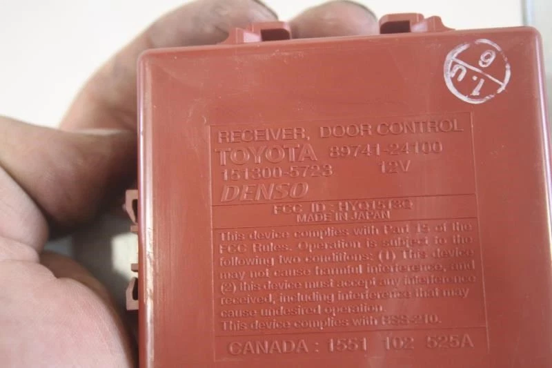 1995 1996 1997 1998 1999 2000 LEXUS SC300 SC400 MÓDULO RECEPTOR DE PORTA 89741-24100 - Imagem 4 de 4