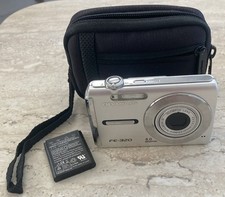 Olympus FE-320 8.0MP Digital Camera With Battery