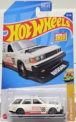 Hot Wheels 2022/214 - HW Wagons 04/05 - Nissan Maxima Drift Car /K10