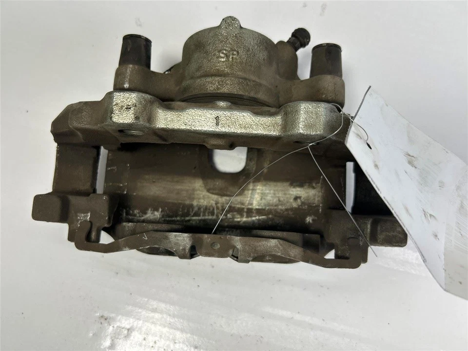 Pinza de freno delantera para pasajero Ford Transit Connect 2014-2021 OEM Foto 2 de 4