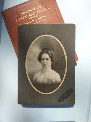 1900 Identified Graduation Photo MARGIE DARLINGTON + 1899 Romeo & Juliet Book NH