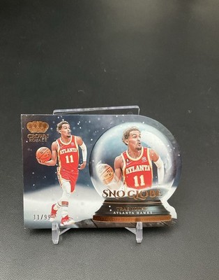 2022-23 Panini Crown Royale - Sno Globe Trae Young #7 /99 jersey number