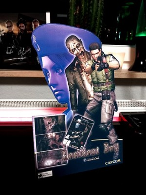 Resident Evil 1 Remake Mini Pappaufsteller Standee Handgefertigt Hochwertig NEU