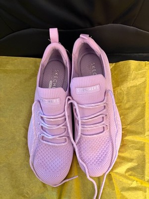 SKECHERS STREET WOMEN SNEAKERS SIZE 10 BRAND NEW 