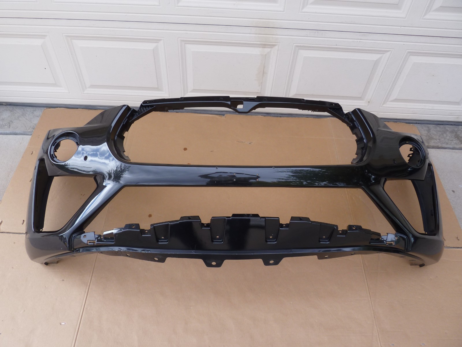 17-23 Maserati Levante Gransport GTS OEM Front Bumper Cover Skin OEM Black Facia