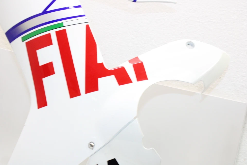 Cubierta de carenado lateral superior medio inferior izquierdo Yamaha Yzf R1 2002-03 Foto 3 de 4