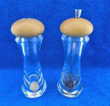 Olde Thompson Acrylic / Lucite & Wood Salt Shaker & Pepper Mill Made in USA