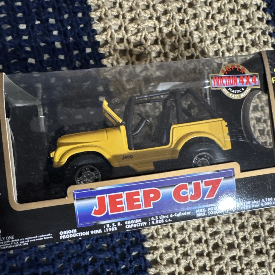 Jeep CJ7 Y Amarillo Diecast Modelo 1:32 Super Friction Motors 1996 New-Ray Toys NUEVO Foto 4 de 4