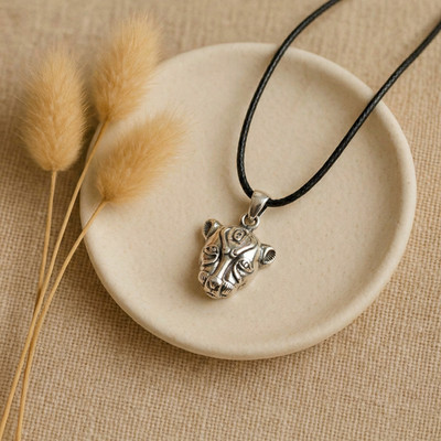 Sekhmet amulet necklace - 900 Silver Goddess lioness Pendant - Egyptian jewelry