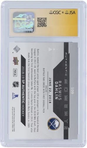 Tarjeta de novato firmada por Rasmus Dahlin Sabres 2018-19 Upper Deck SP #109 CGC 10 con Insc Foto 2 de 4