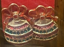 1 Christmas Ornament Ball Holiday Gold Tone Green Red Enamel Earrings