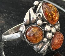 VINTAGE BALTIC AMBER STERLING SILVER HALLMARKED CLUSTER CABOCHON RING SZ. 7.25