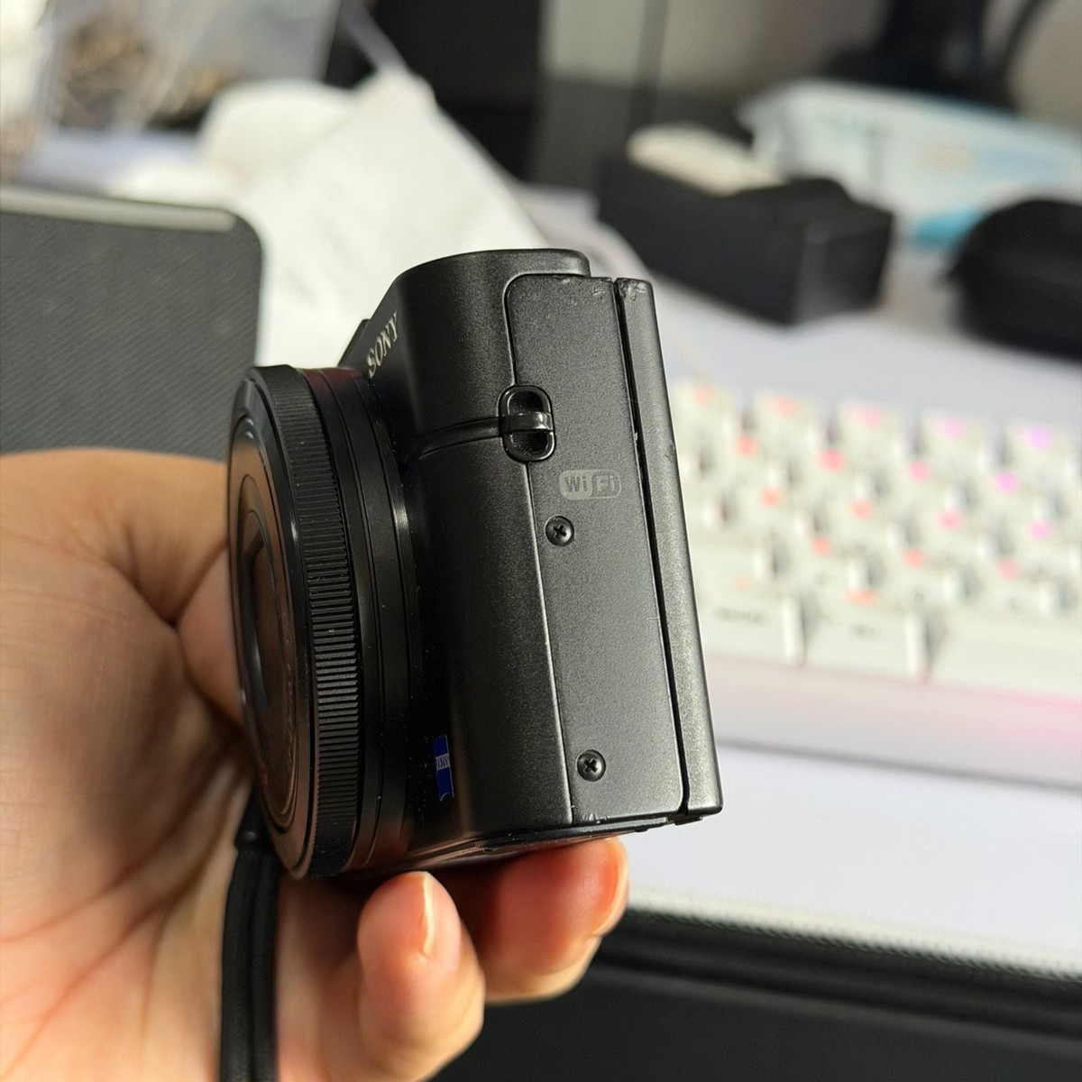 Sony Cyber-Shot RX100 II 20.2 MP 3.6x Zoom DSC-RX100M2 Digital