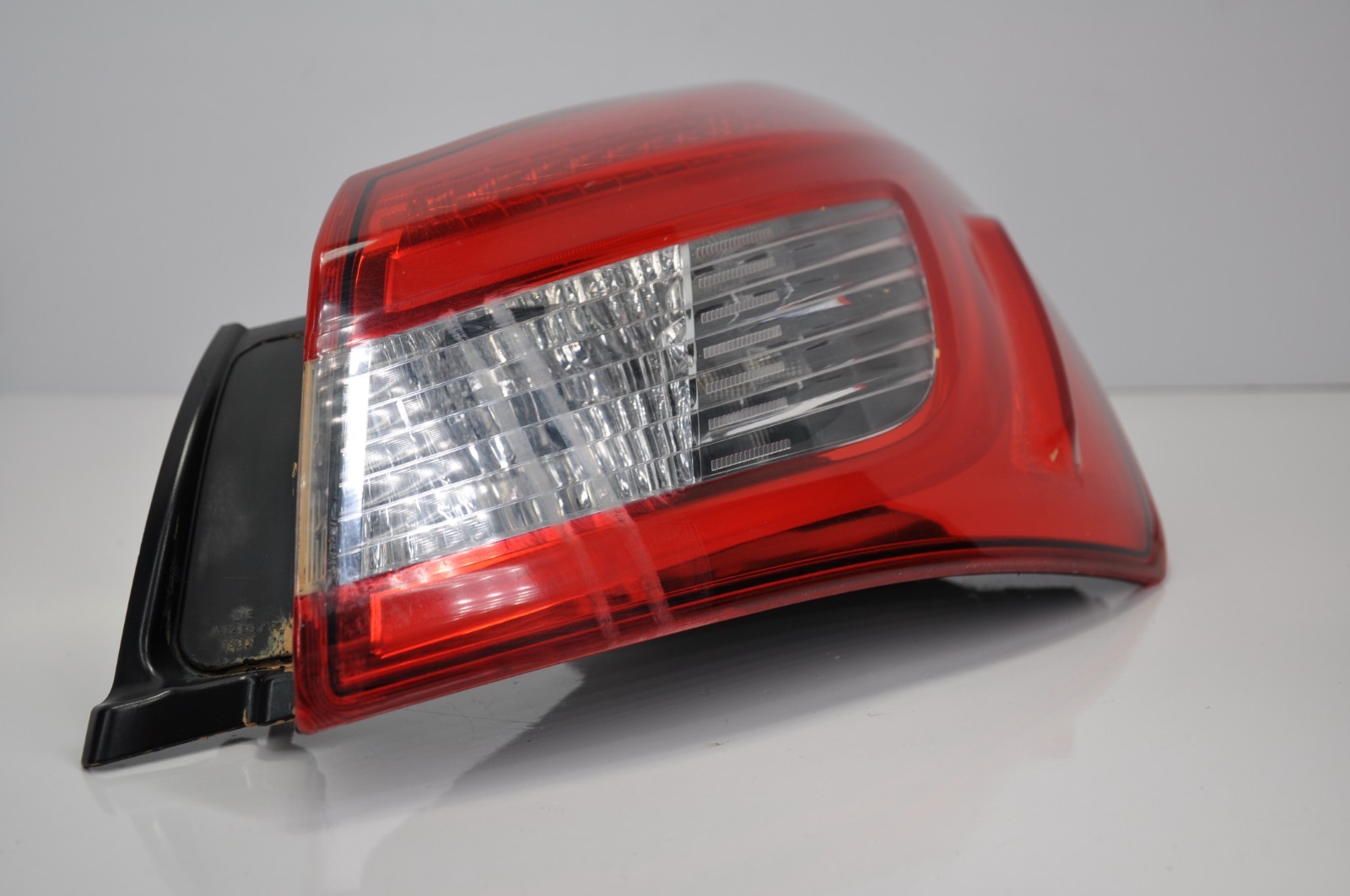 Maserati Ghibli 2014-2020 RIGHT+OUTER Tail light P/N 670008481