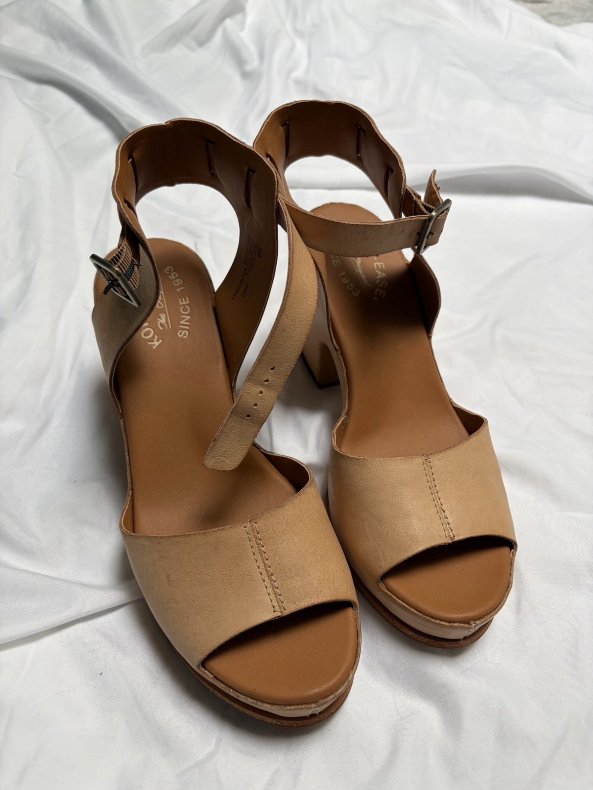 KORK-EASE Stasia Leather Covered Heel Ankle Strap Platform Sandals Women’s 8