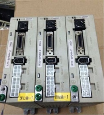 Used 1 Pcs Yaskawa R7D-BP04H-Z 400W Servo Drive Tested of