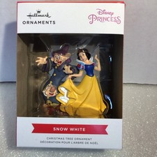 2024 HALLMARK Disney Princess Snow White  Dwarf Friends Christmas Ornament NEW