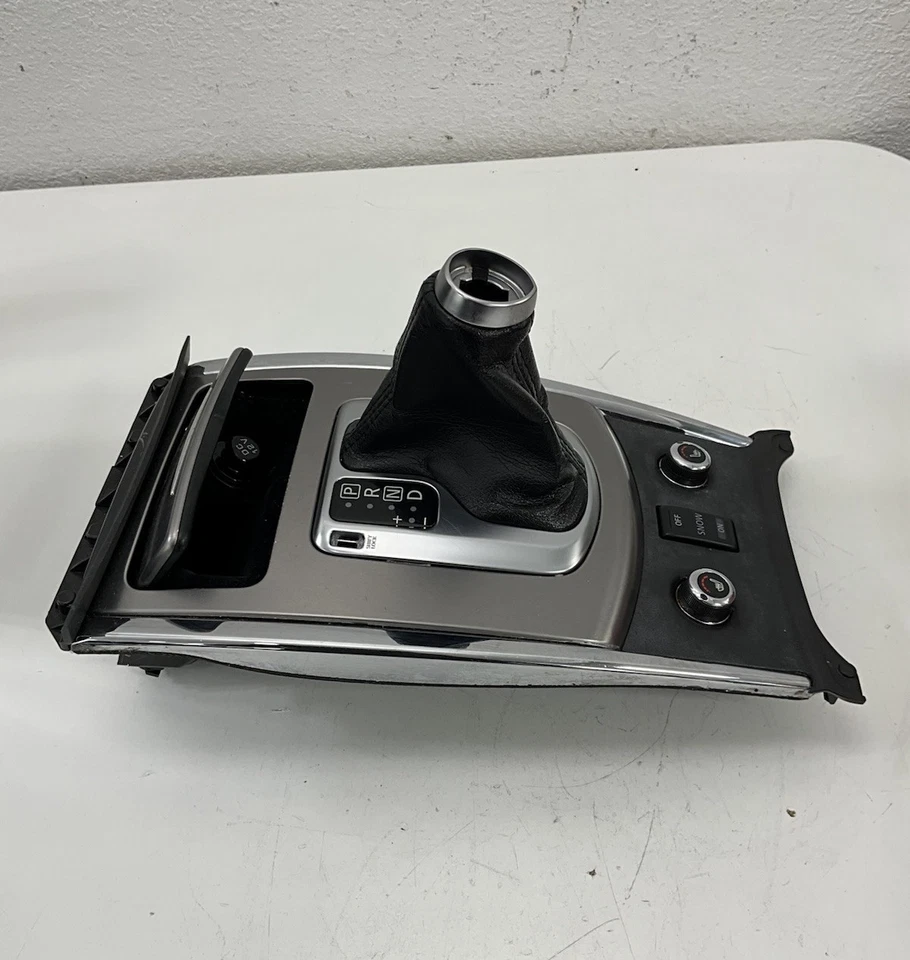 2006 GMC Sierra K2500 moldura de câmbio 969361NF6AC FABRICANTE DE EQUIPAMENTO ORIGINAL - Imagem 4 de 4