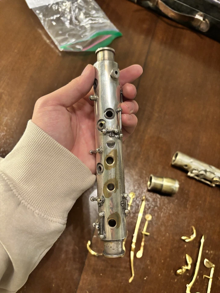 Antiguo C.G. Clarinete de Metal Maravilloso Doble Pared Conn - Años 1890 - ¡Llaves Chapadas en Oro! Foto 3 de 4