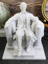 Seated Abraham Lincoln Figurine 8" H Lincoln Memorial Sculpture 16th President