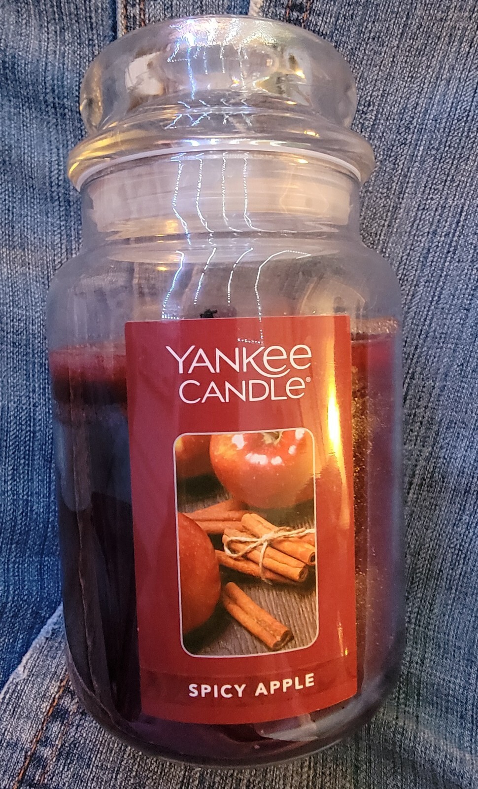 Yankee Candle Apple Spice Scented Candle for Cozy Autumn Vibes
