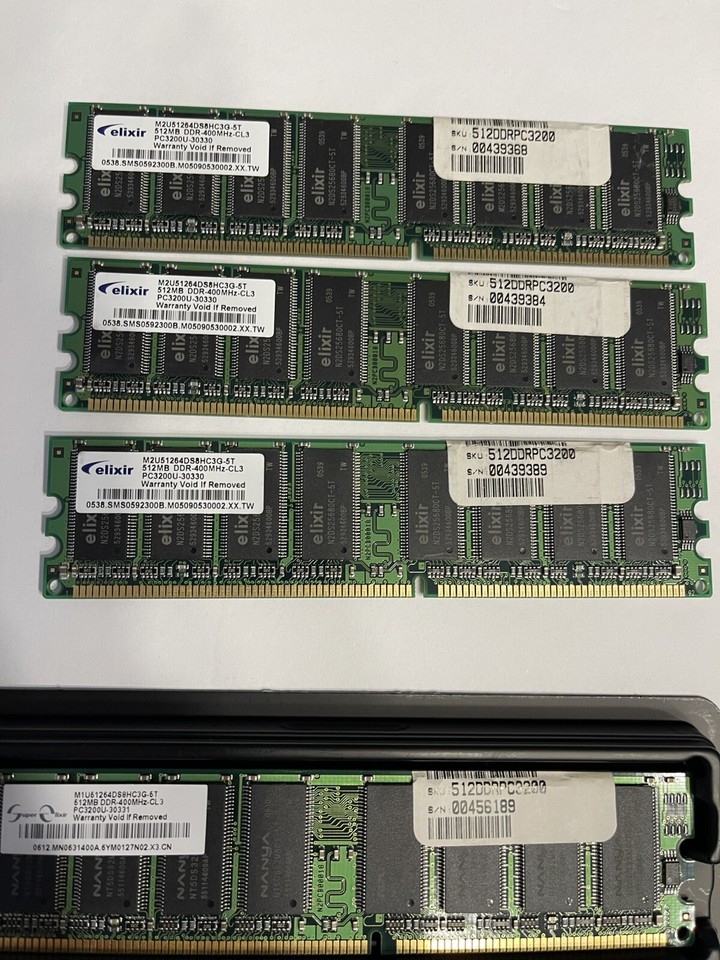 Lot of Approximately 75 Memory Cards, RAM, Different Sizes And Brands ...