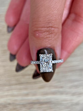 2.25 Carat Radiant Cut E/VVS2 Lab Grown Diamond Engagement Ring 14k/18k White