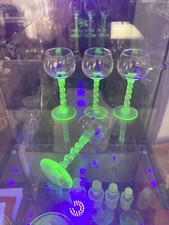 1 verre à digestif pied