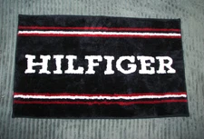 TOMMY HILFIGER Plush Bath Rug/ Mat 20" x 32" (Navy Blue)