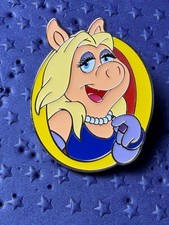Disney Pin 2023 Muppets Mystery Miss Piggy