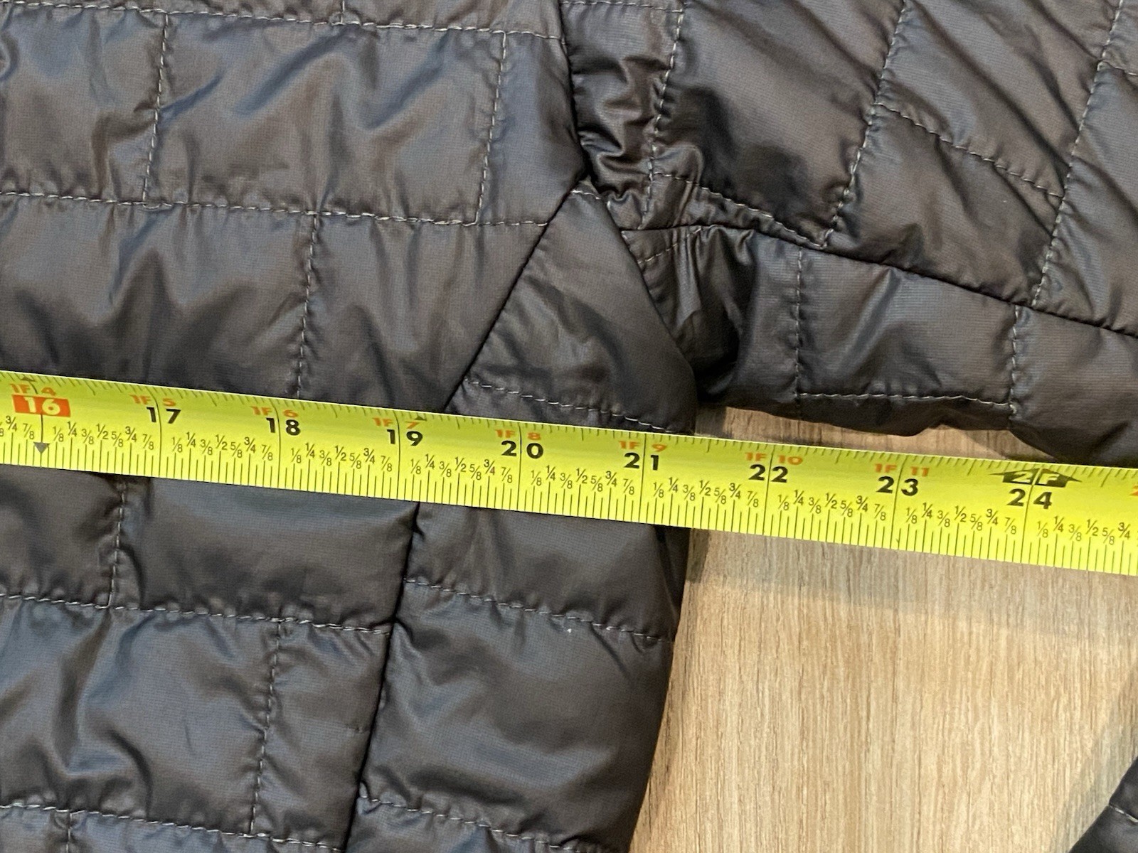 Patagonia Puffer Jacket Mens Sz M Black Full-Zip 51884 thumbnail 5