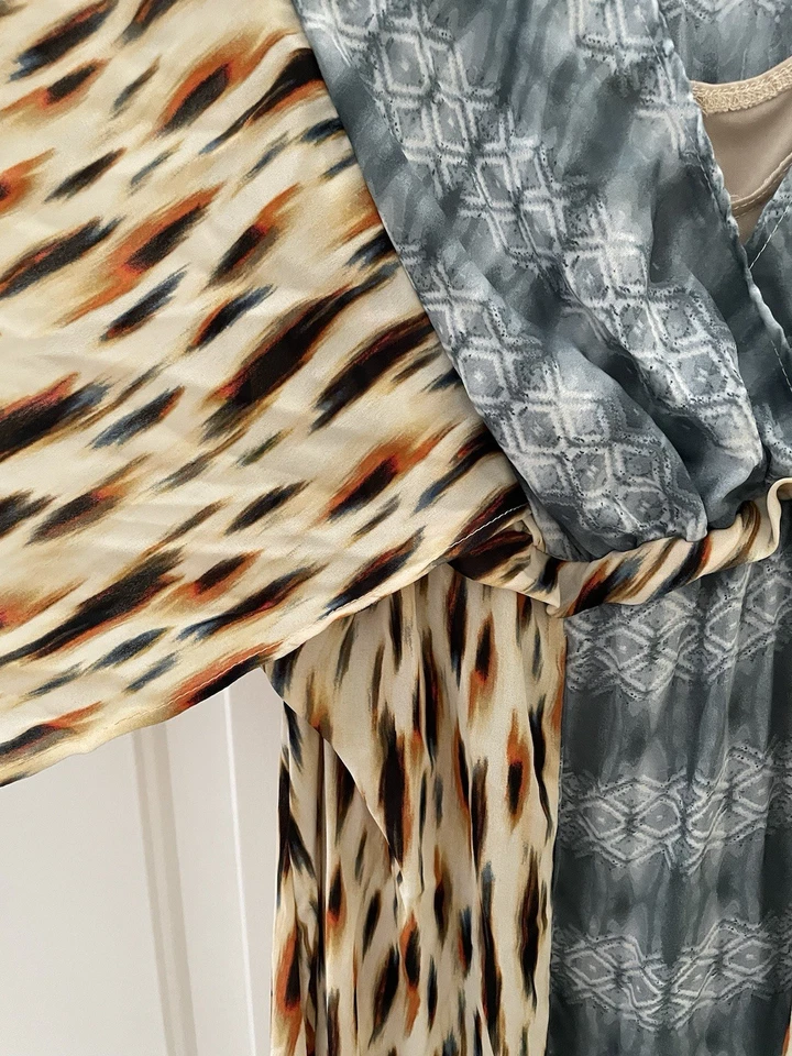 Kiyonna Maxi Meadow Dream Mujer Talla 1X Mangas Acampanadas Estampado Animal Geométrico Foto 3 de 4