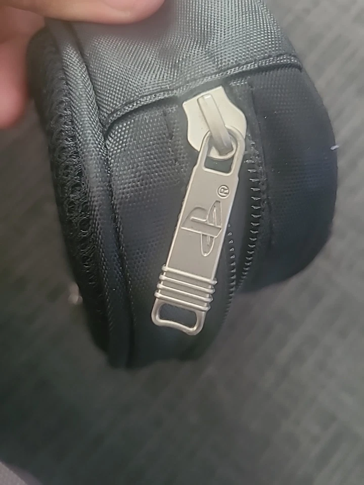 Estojo de transporte de jogos Sony Psp azul e preto 8 jogos armazenamento R.D.S. Usado... - Imagem 2 de 4