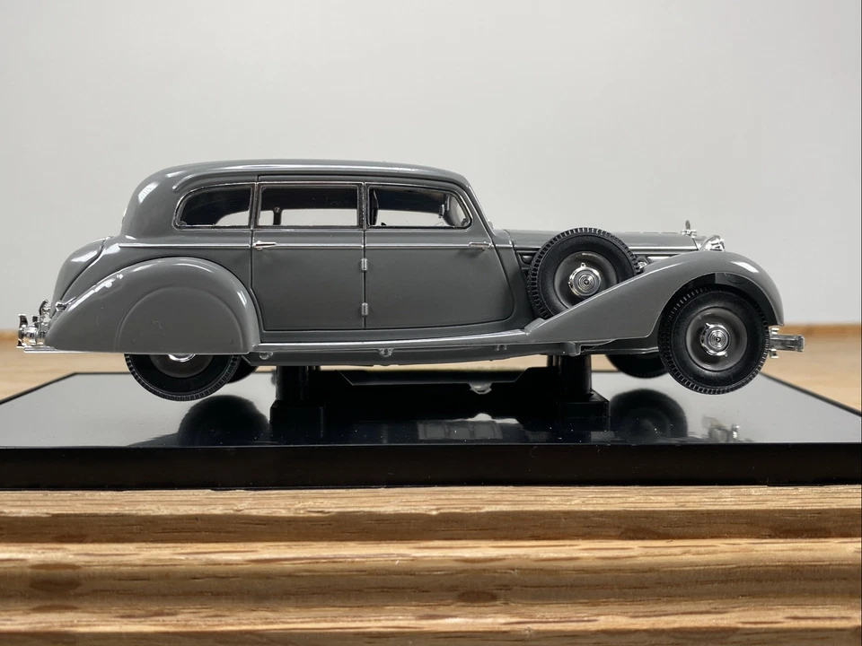 1/43 Signature Models Mercedes Benz 770 Pullman Limousine Grey No Box Read ! - Image 4 of 4